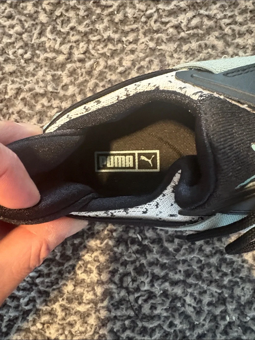 Puma Women’s Size 8 White/Green/Black Sneakers Excellent Condition!